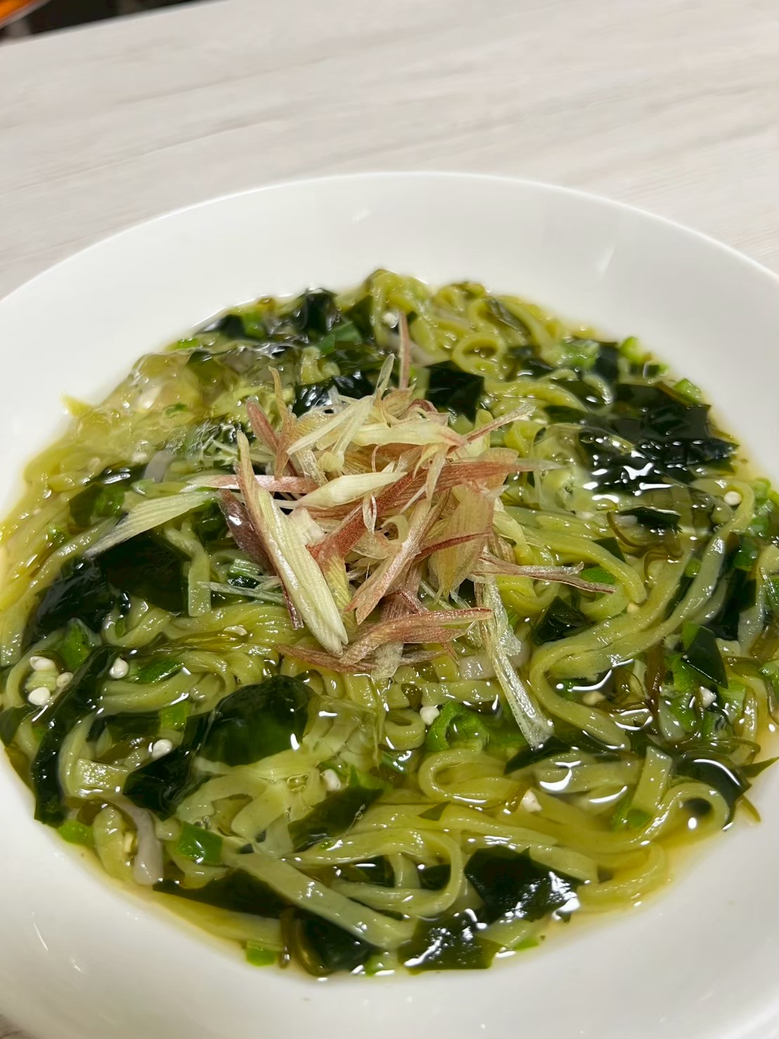 大和まな麺（ねばねばスープ）